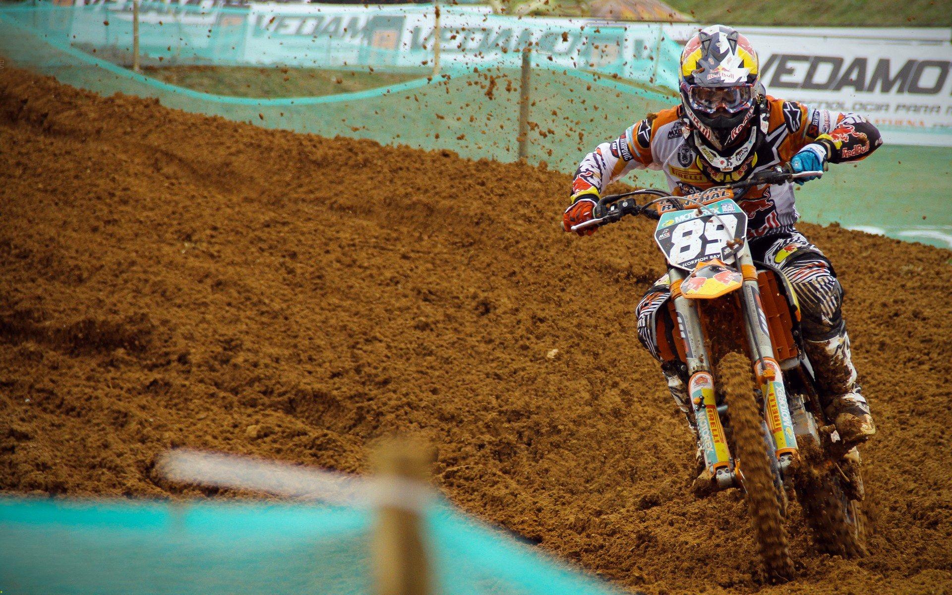 体育经济热潮席卷全球,赛事商业化与品牌价值创新高