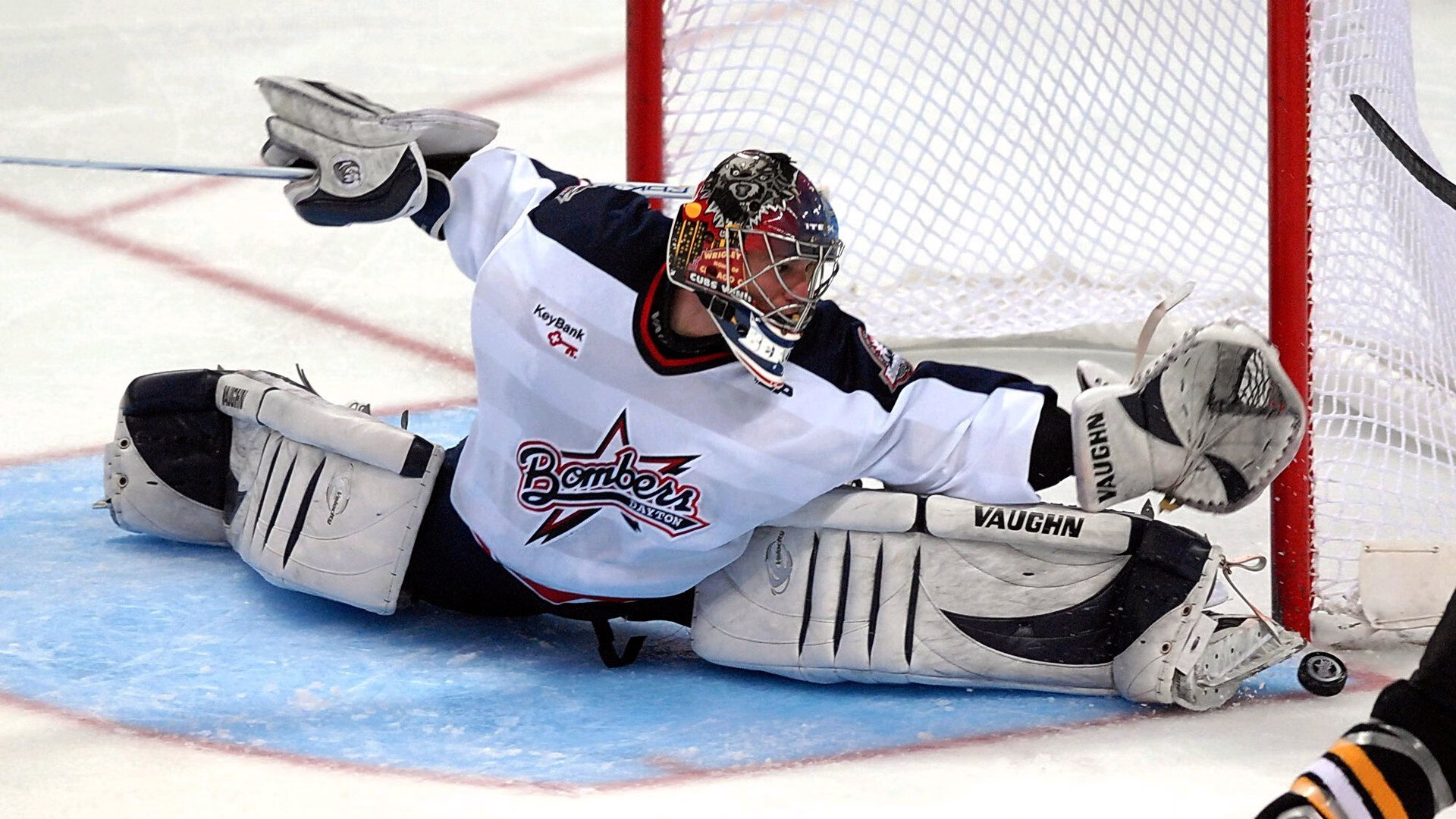 激烈角逐!全国田径锦标赛接力赛上演巅峰对决