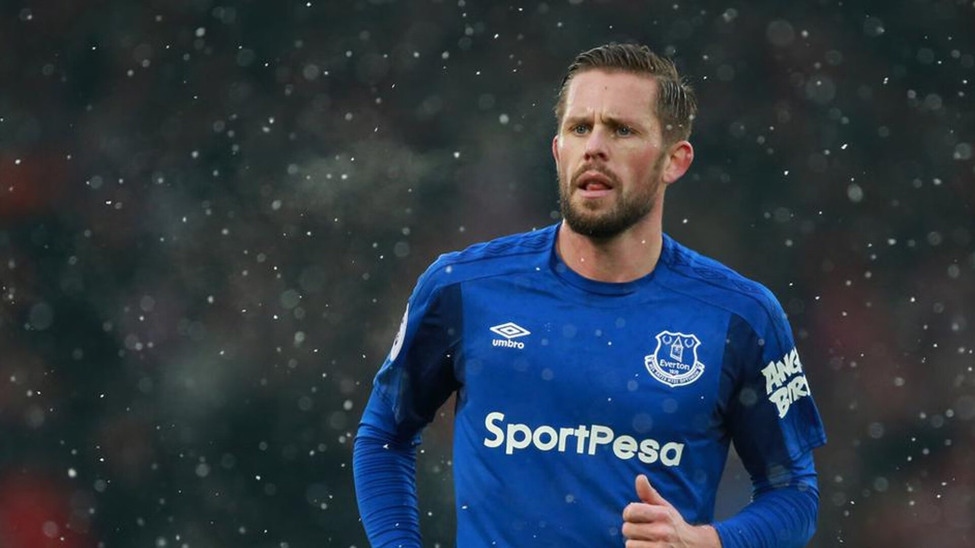 激烈角逐!全国田径锦标赛接力赛上演巅峰对决